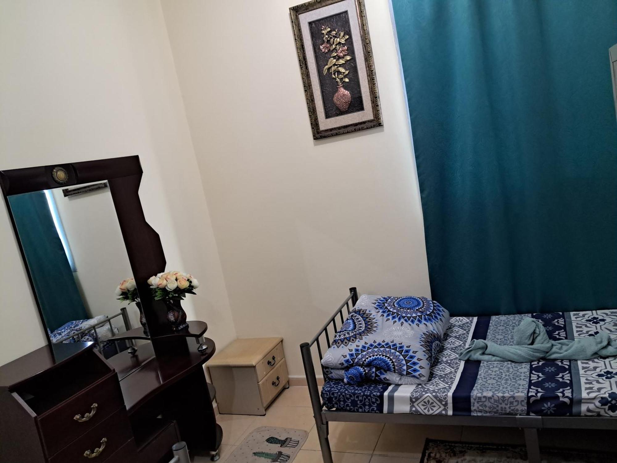 Top House Hostel Abu Dhabi Eksteriør bilde