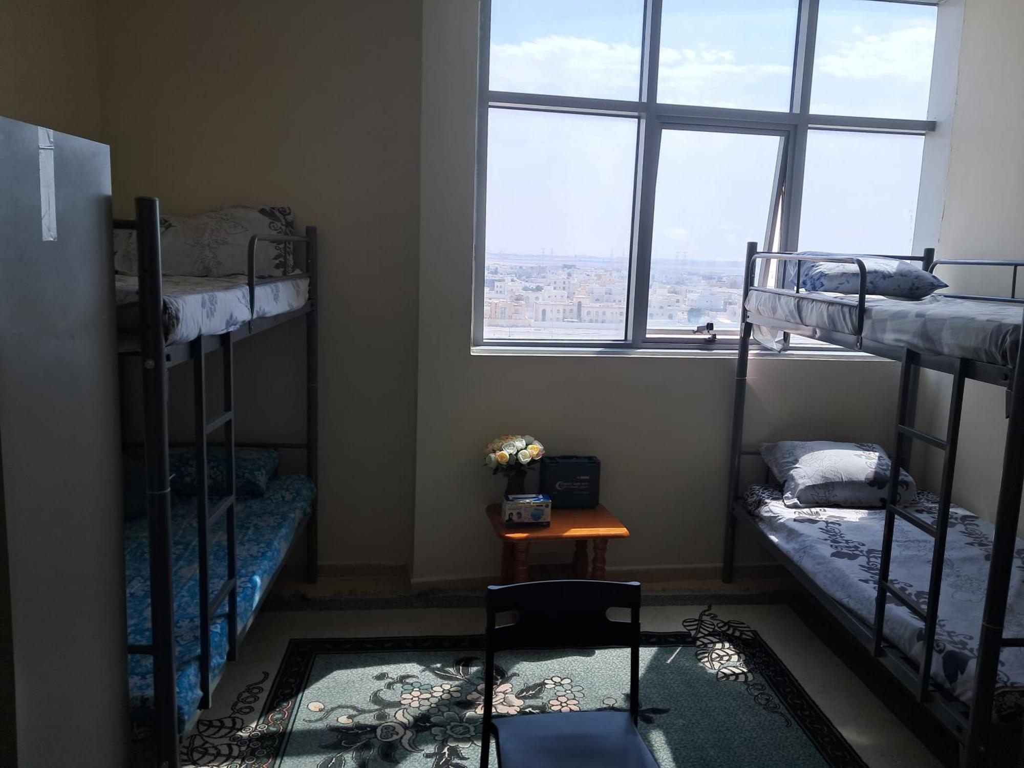 Top House Hostel Abu Dhabi Eksteriør bilde