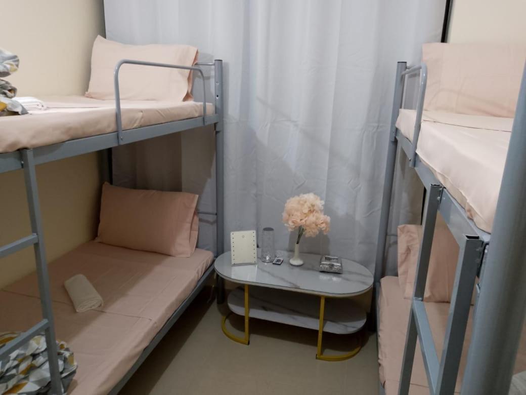 Top House Hostel Abu Dhabi Eksteriør bilde